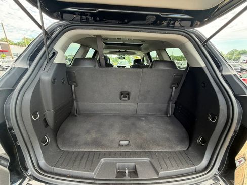 Used 2016 Chevrolet Traverse LT image 7