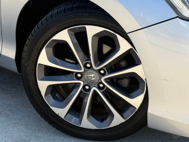 Used 2013 Honda Accord Sport image 2