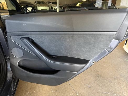 Used 2021 Tesla Model 3 Performance AWD/4WD image 26