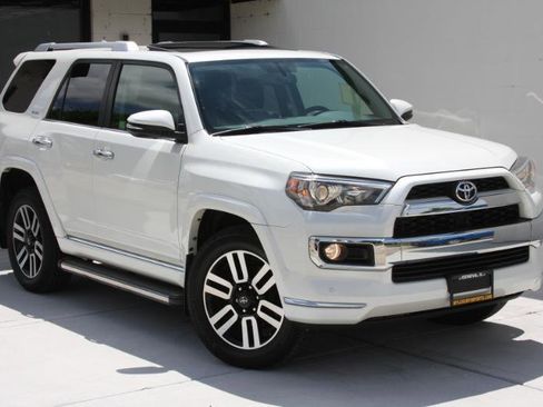 Used 2016 Toyota 4Runner Limited AWD/4WD image 4