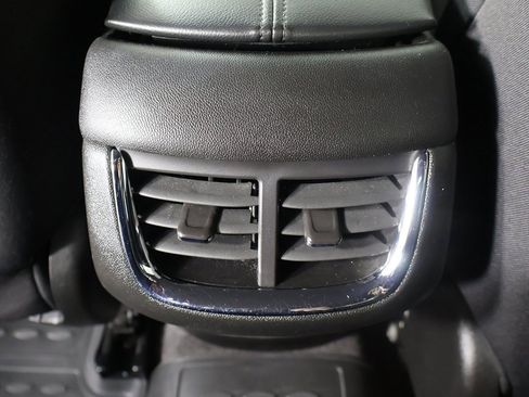 Used 2023 Chevrolet Malibu LT image 45