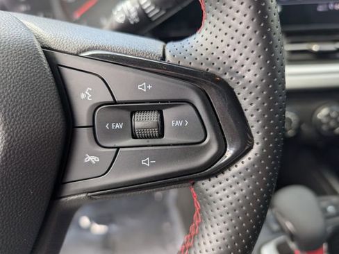 Used 2024 Chevrolet Trax RS w/ Driver Confidence Package FWD image 17