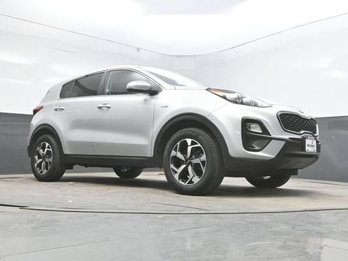 Used 2020 Kia Sportage LX AWD/4WD image 33
