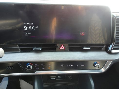 Used 2023 Kia Sportage X-Line w/ X-Line Premium Package image 18