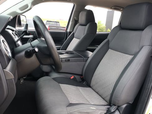 Used 2016 Toyota Tundra SR5 image 26