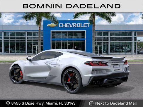 New 2026 Chevrolet Corvette E-Ray image 4