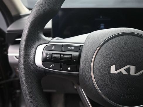 Used 2026 Kia K5 LXS FWD image 18