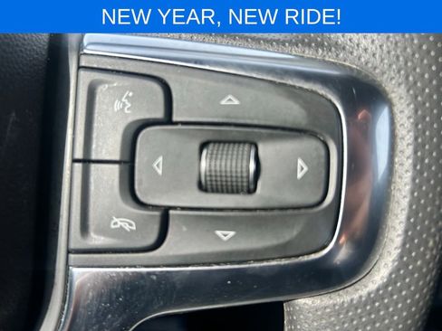 Used 2025 Chevrolet Blazer LT w/ Midnight/Sport Edition image 31