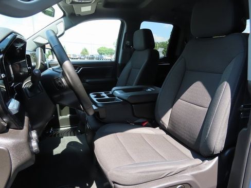 Used 2024 Chevrolet Silverado 1500 LT image 19