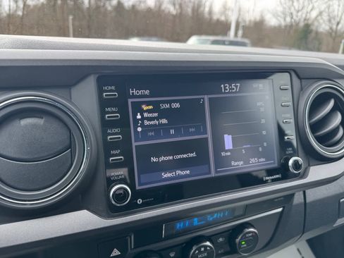 Used 2023 Toyota Tacoma TRD Off-Road image 20