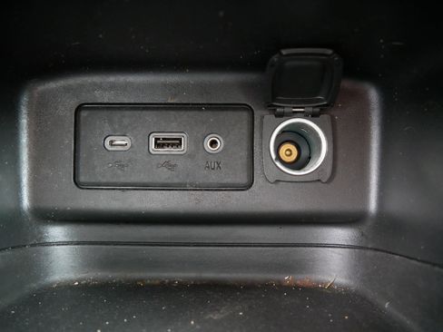 Used 2019 Chevrolet Equinox LT image 32