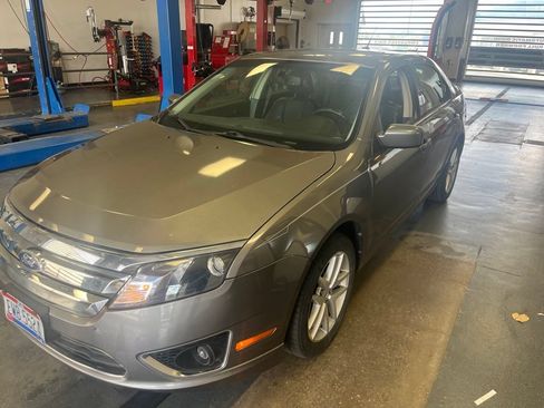 Used 2012 Ford Fusion SEL FWD image 2