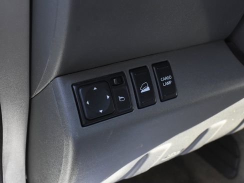 Used 2016 Nissan Frontier SV w/ SV Value Truck Package image 17