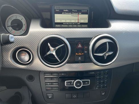 Used 2014 Mercedes-Benz GLK 250 BlueTEC 4MATIC image 15
