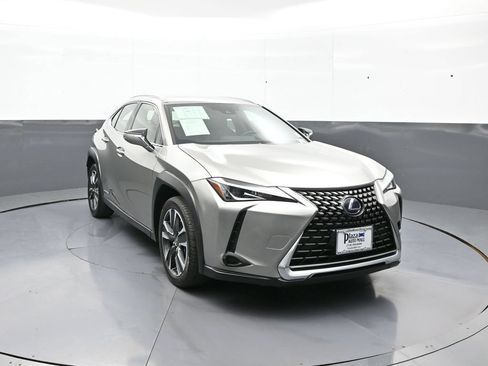 Used 2020 Lexus UX 250h w/ Accessory Package 2 AWD/4WD image 3