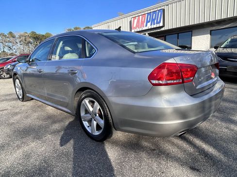 Used 2012 Volkswagen Passat 2.5 SE FWD image 12