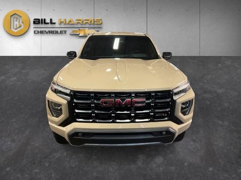 Used 2024 GMC Canyon AT4 w/ Canyon Safety Plus Package AWD/4WD image 8