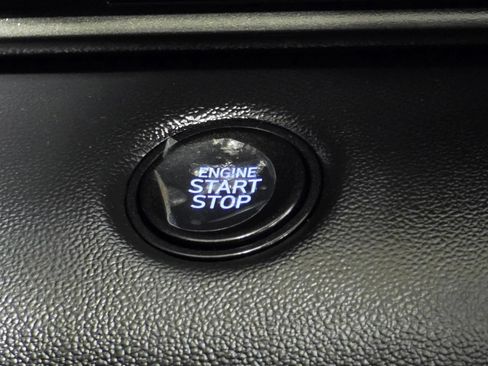 Certified 2025 Hyundai Elantra Sport FWD image 30