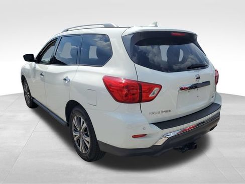 Used 2019 Nissan Pathfinder SV FWD image 6