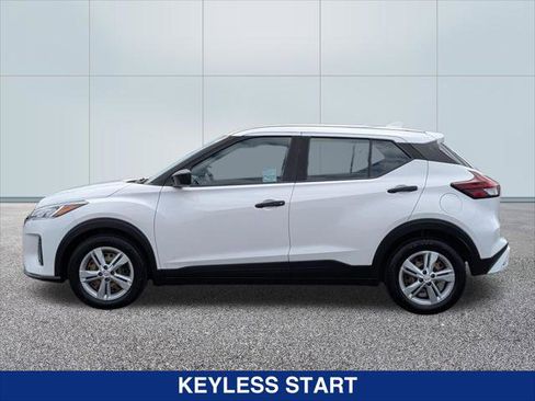 Used 2023 Nissan Kicks S FWD image 2