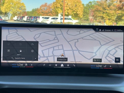 New 2026 BMW 330i Sedan w/ M Sport Package image 5