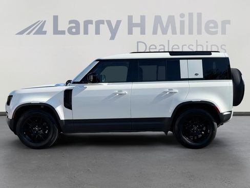 Used 2024 Land Rover Defender 110 S AWD/4WD image 2