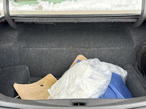 Used 2006 Lincoln Town Car Signature image 7