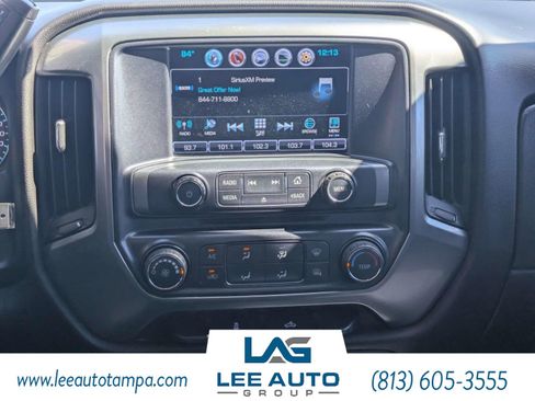 Used 2018 Chevrolet Silverado 1500 LT w/ Trailering Package AWD/4WD image 17