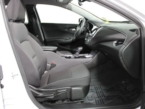 Used 2024 Chevrolet Malibu LT FWD image 7