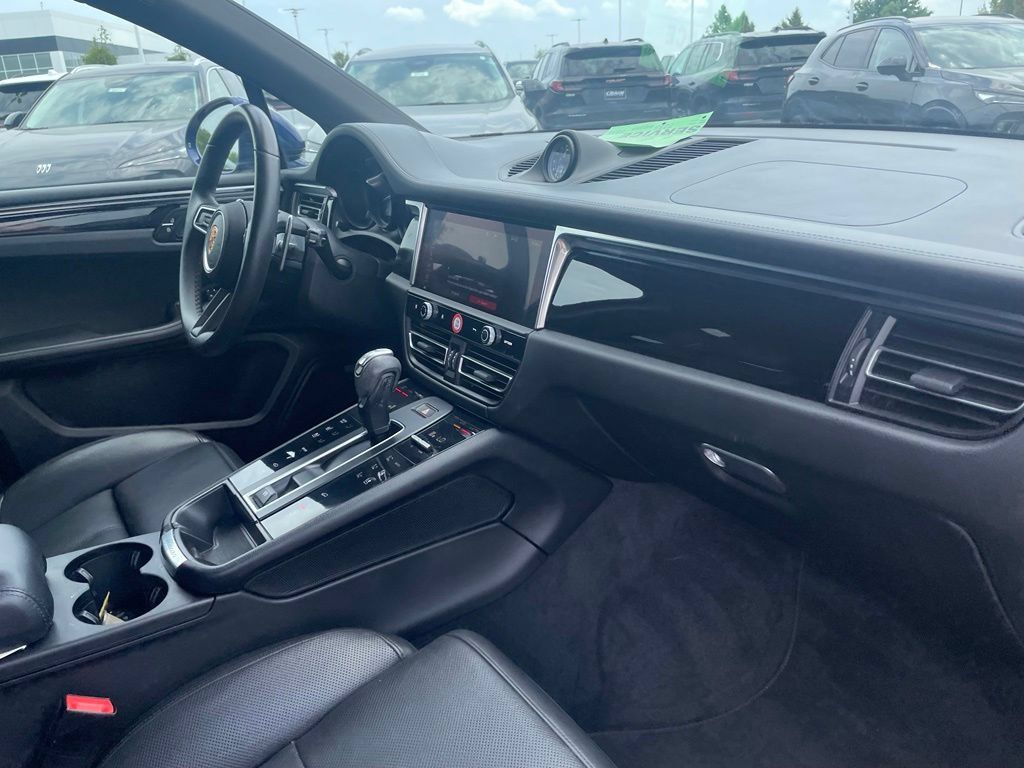 Used 2022 Porsche Macan S AWD/4WD image 29