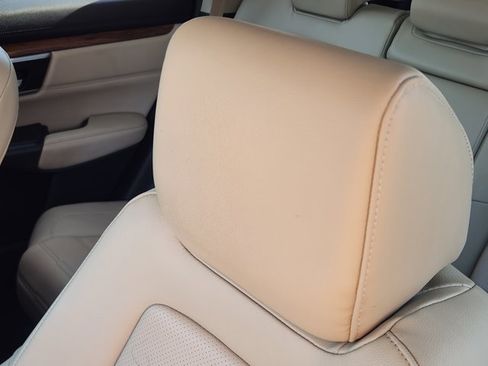 Used 2018 Honda CR-V Touring image 14