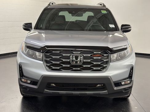 Certified 2024 Honda Passport TrailSport image 6
