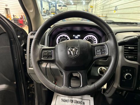 Used 2017 RAM 2500 Tradesman w/ Chrome Appearance Group image 15