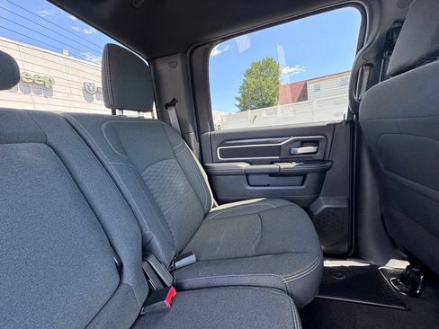Used 2025 RAM 2500 Big Horn AWD/4WD image 23