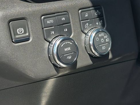 Used 2024 GMC Sierra 1500 Elevation w/ Elevation Premium Package AWD/4WD image 21