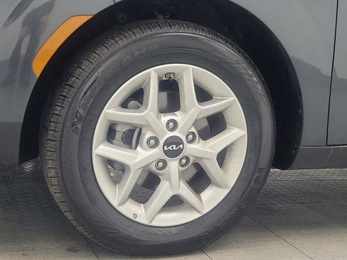 Used 2025 Kia Soul LX image 31