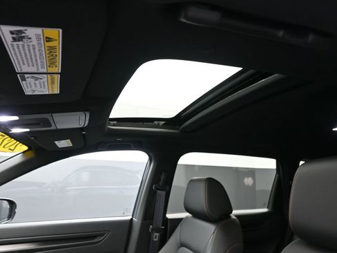 Used 2025 Honda CR-V Sport-L image 11