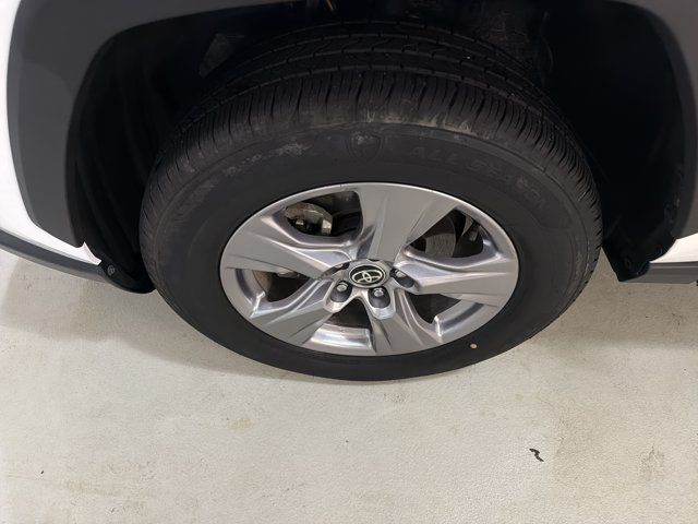 Used 2024 Toyota RAV4 LE AWD/4WD image 11