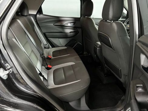 Used 2025 Chevrolet TrailBlazer LS w/ LS Convenience Package image 12