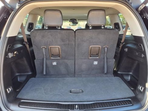 Used 2023 Jeep Grand Cherokee L Limited AWD/4WD image 25