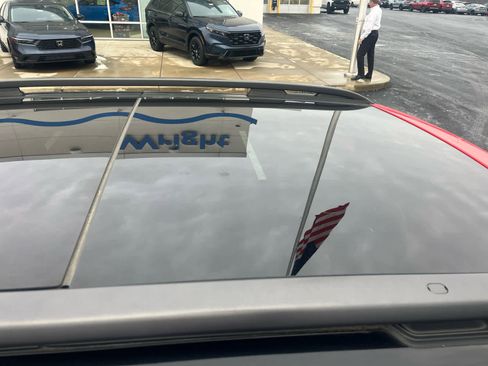 Used 2019 Jeep Renegade Limited w/ Quick Order Package 22P image 12