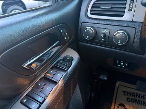 Used 2013 Chevrolet Silverado 1500 LTZ image 31