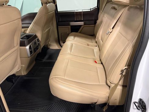 Used 2019 Ford F150 Lariat image 15