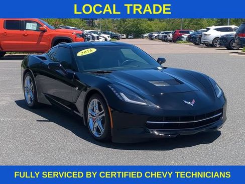 Used 2016 Chevrolet Corvette Stingray Coupe RWD image 3