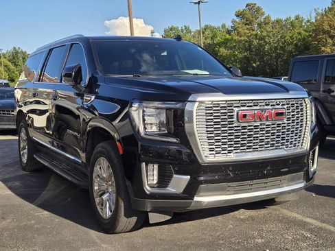 Used 2024 GMC Yukon XL Denali w/ Max Trailering Package AWD/4WD image 3