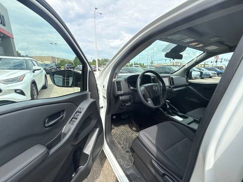 Used 2024 Nissan Frontier S w/ Technology Package RWD image 20