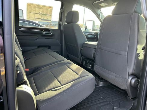 New 2026 GMC Sierra 2500 SLE image 17