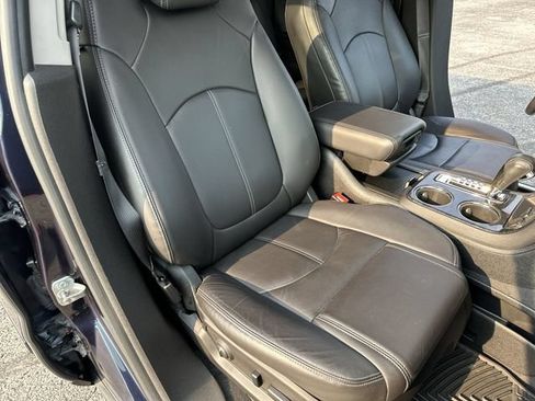 Used 2017 GMC Acadia Limited SLT FWD image 28