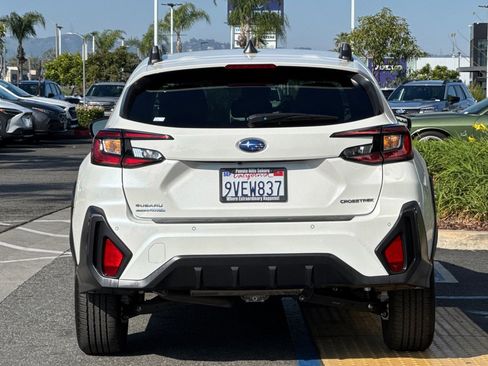 Certified 2025 Subaru Crosstrek 2.5i Limited w/ Crosstrek Mirror Package image 5
