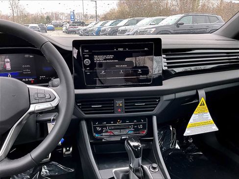 New 2025 Volkswagen Jetta Sport image 13